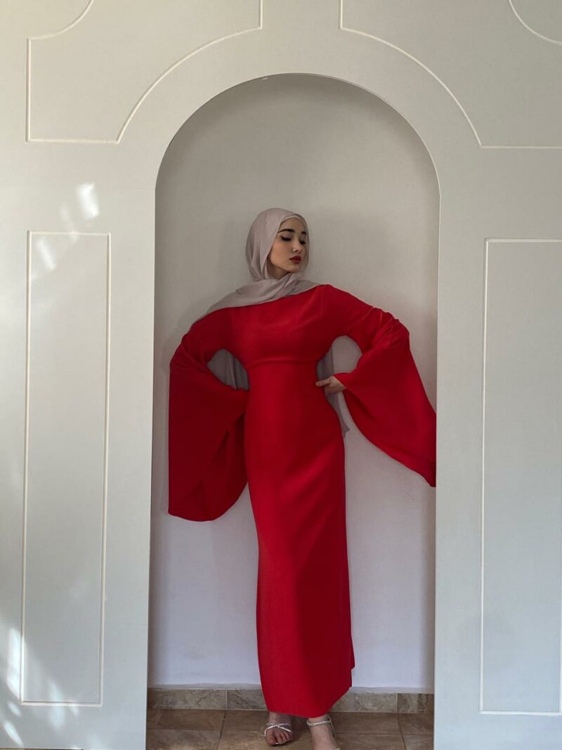 ⁦فستان نغم - الأحمر⁩ - الصورة ⁦2⁩