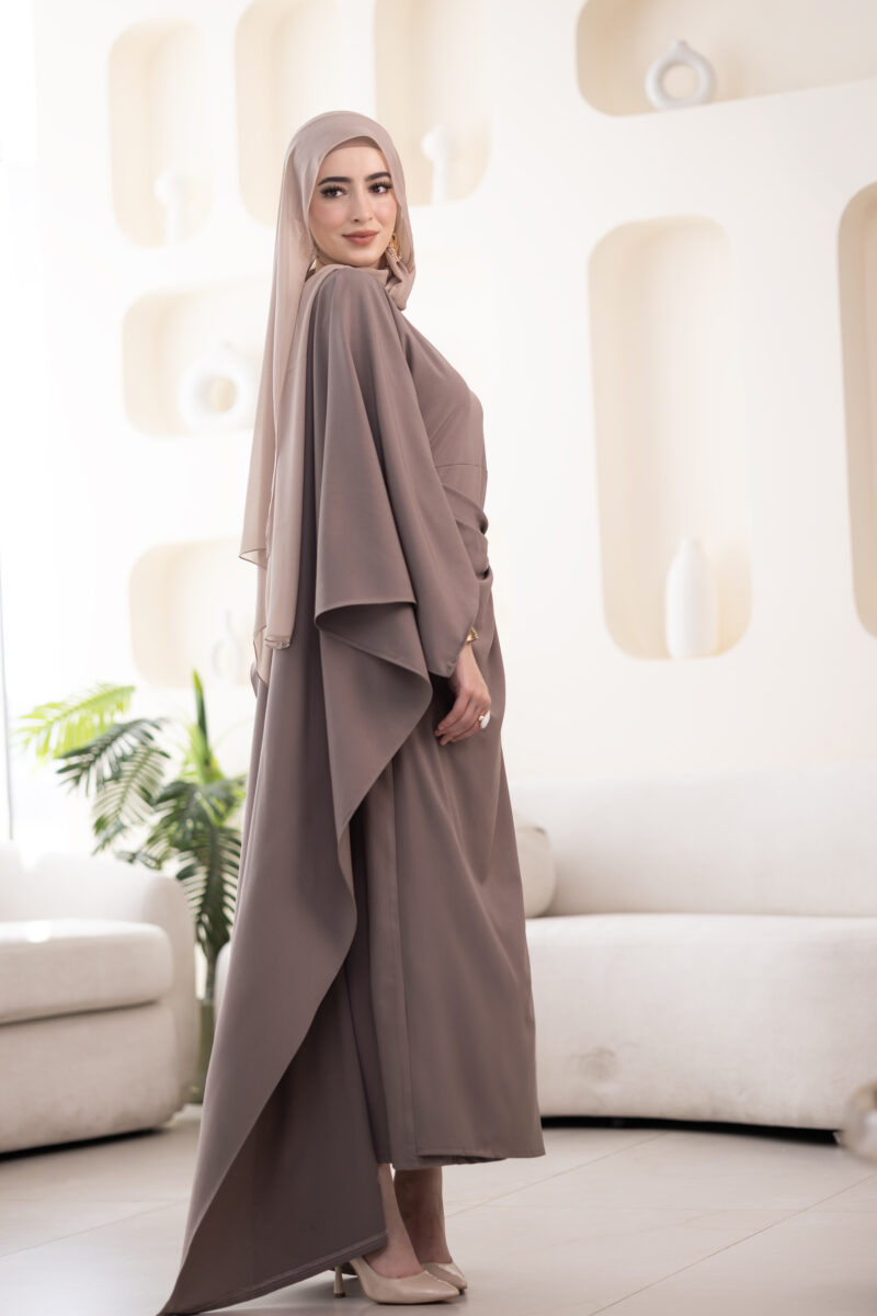 ⁦فستان زينة-بني⁩ - الصورة ⁦2⁩
