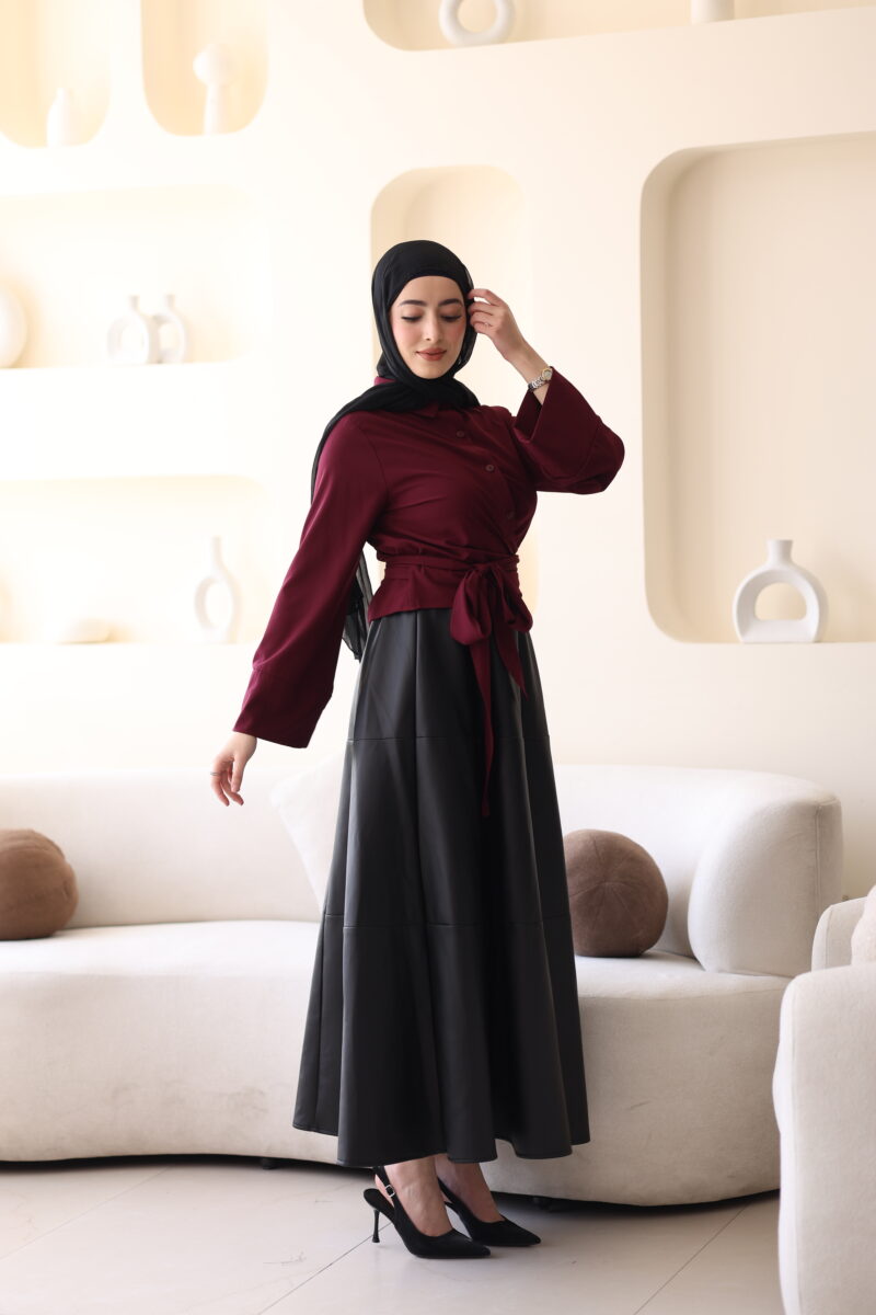 ⁦طقم لين- الأحمر⁩ - الصورة ⁦2⁩